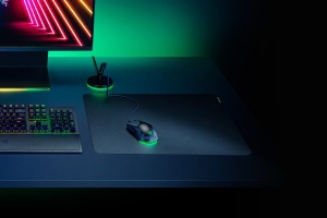 Razer Sphex V3 Gaming mouse pad Black (RZ02-03820200-R3M1)